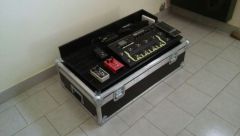 Junto a pedalboard