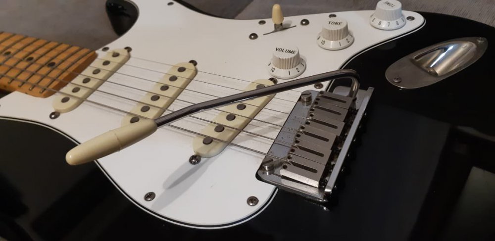 Fender_2.jpg