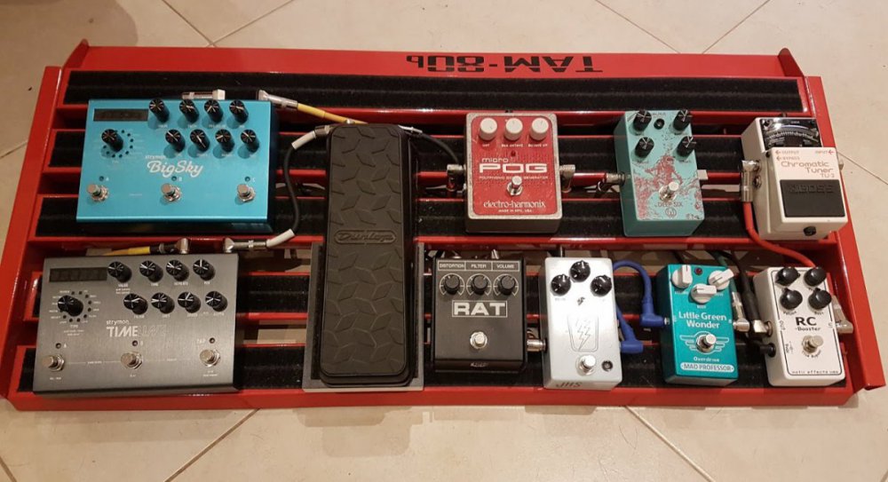 Pedalboard 2018.jpg