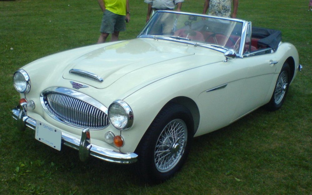 Austin-Healey_3000_at_2010_Ottawa_British_Auto_Show.jpg