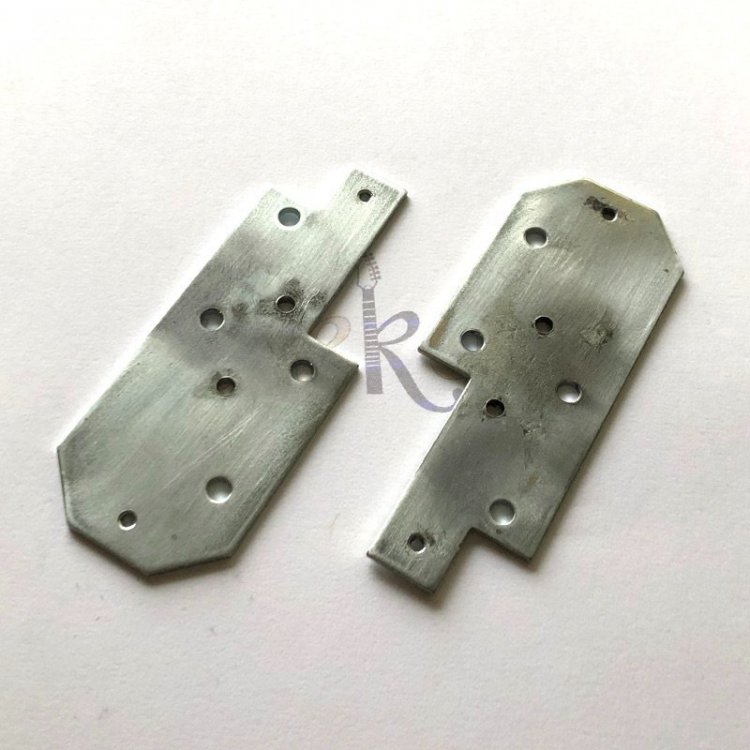 gibson-p90-pickup-mounting-brackets-gibson-p90-mounting-plates.thumb.jpg.344869616c682c7cb70ec74ce610ebdc.jpg