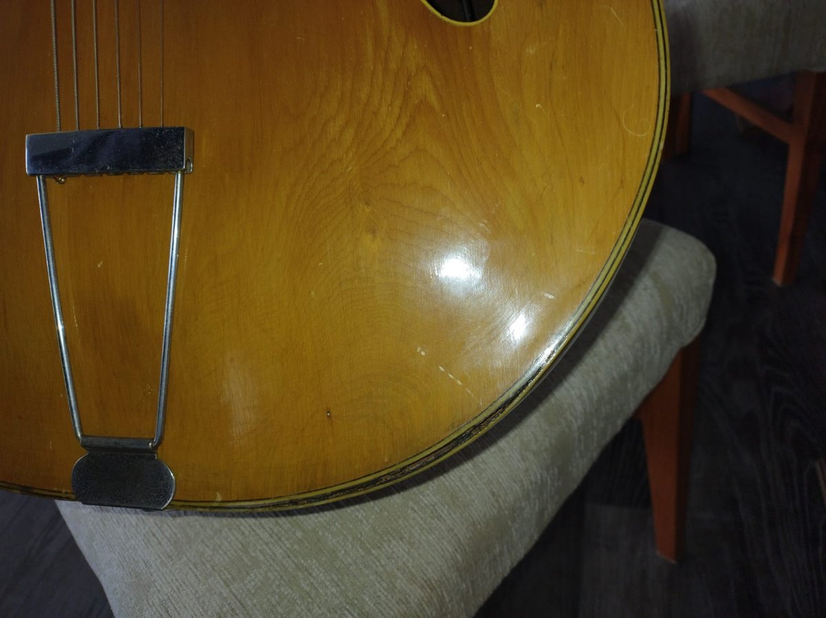 Guitarra Eléctrica año 1946 Breyer Hnos. - Guitarras - Musiquiatra