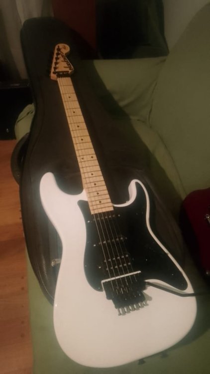 GUITARRA 3.jpg