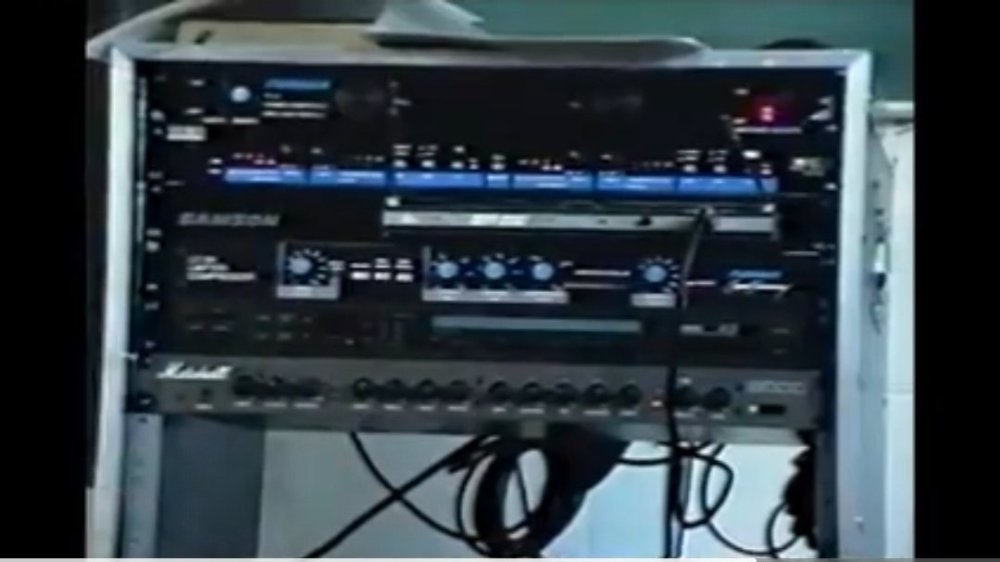 Screenshot_20250826_011037_YouTube.jpg